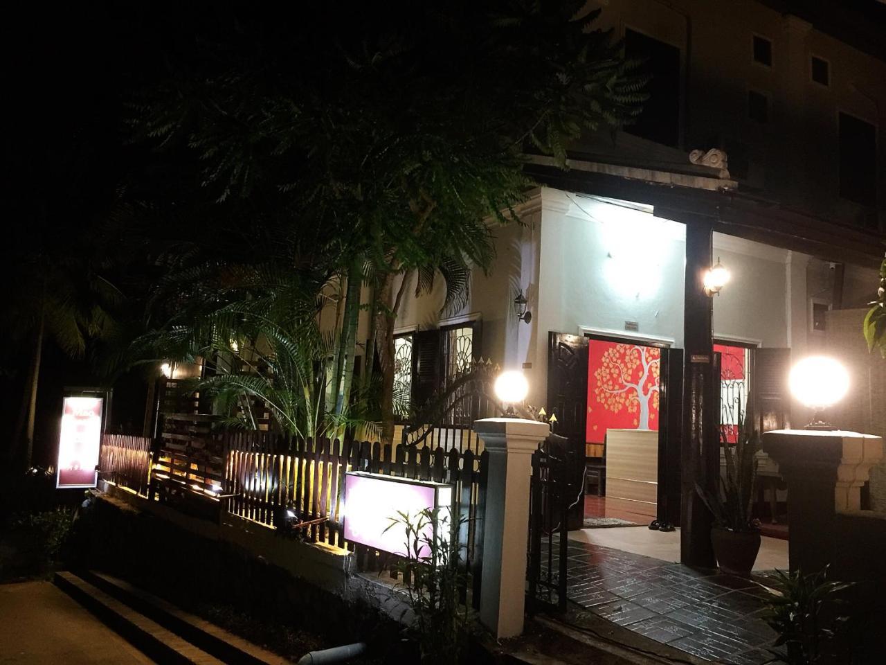 Mao Phasok Riverside Guesthouse Luang Prabang Buitenkant foto