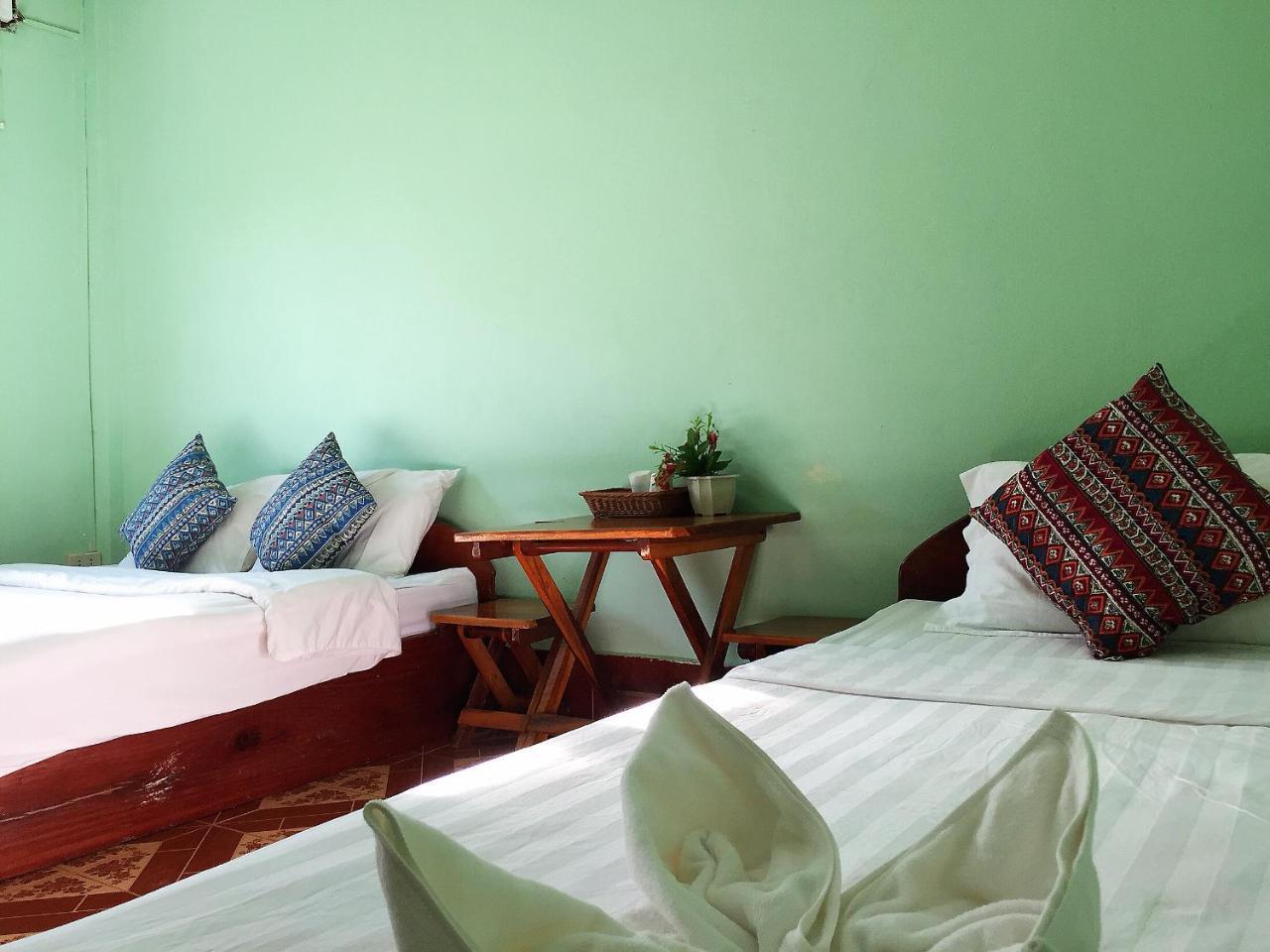 Mao Phasok Riverside Guesthouse Luang Prabang Buitenkant foto