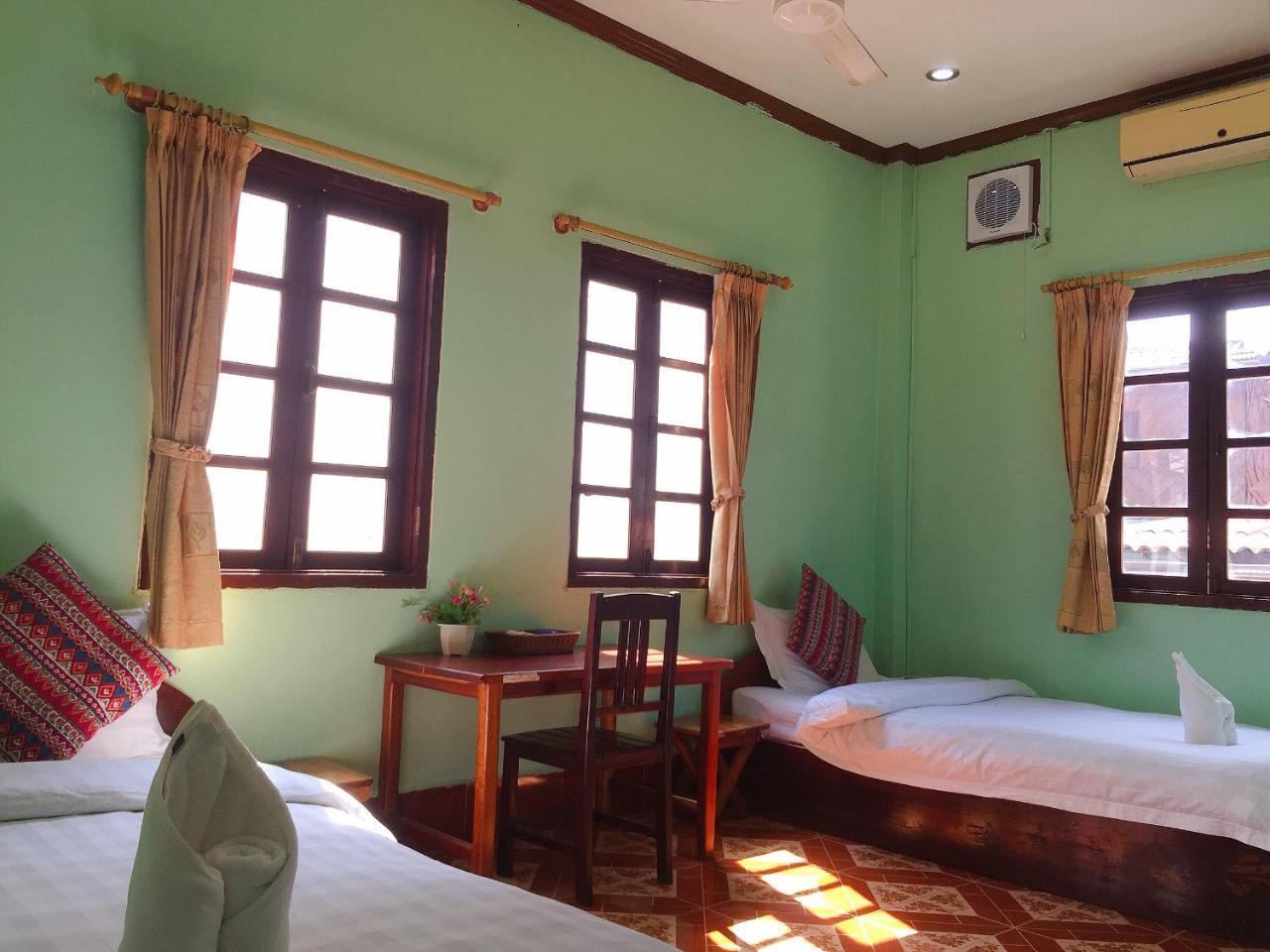 Mao Phasok Riverside Guesthouse Luang Prabang Buitenkant foto