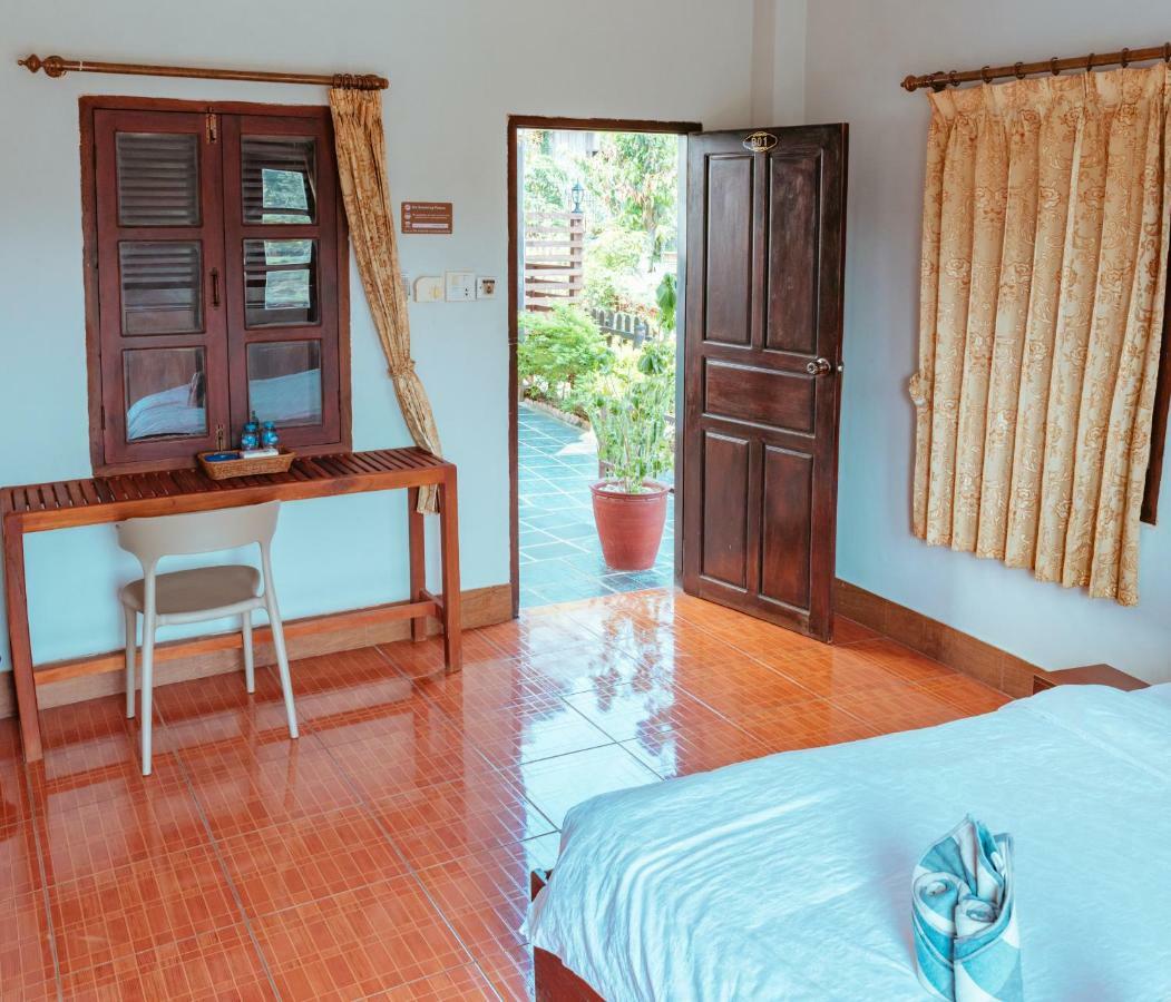 Mao Phasok Riverside Guesthouse Luang Prabang Buitenkant foto