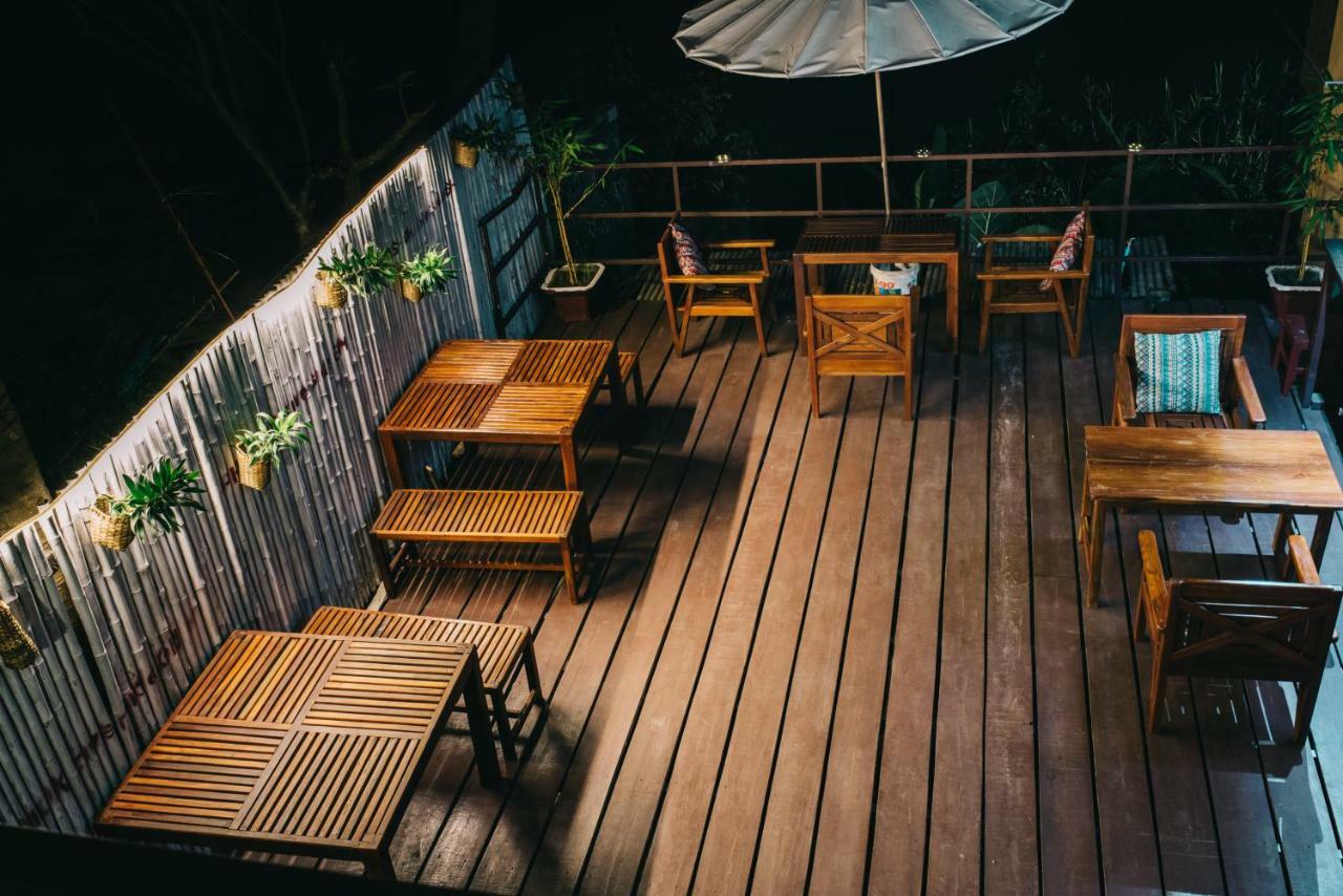 Mao Phasok Riverside Guesthouse Luang Prabang Buitenkant foto