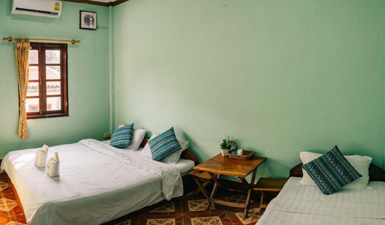 Mao Phasok Riverside Guesthouse Luang Prabang Buitenkant foto
